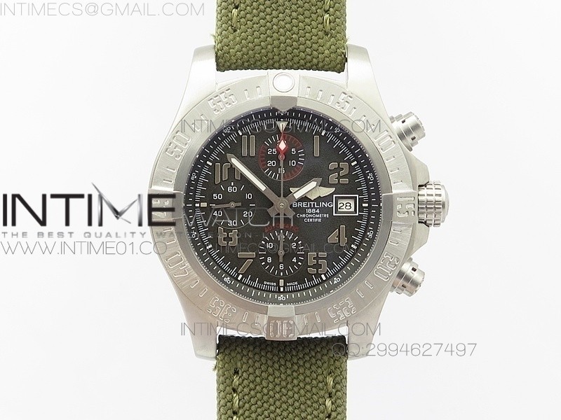 브라이틀링 스카이랜드 어벤져 티타늄 그레이 숫자다이얼 Breitling Skyland Avenger Titanium Gray Numeral Dial